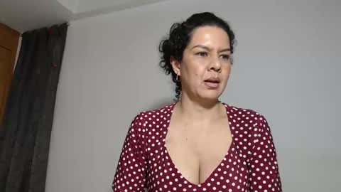 Snapshot of sharickleon11 chatting on 09-19-25, 12:45 sharickleon11 online show from 09-19-25, 12:45