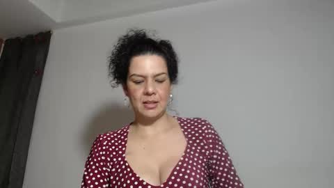 Snapshot of sharickleon11 chatting on 10-02-25, 12:39 sharickleon11 online show from 10-02-25, 12:39