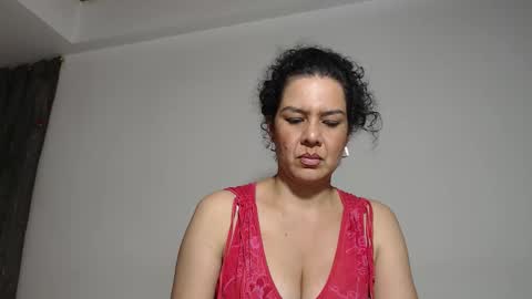 Snapshot of sharickleon11 chatting on 10-21-25, 12:44 sharickleon11 online show from 10-21-25, 12:44