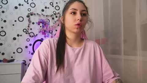 Miley online show from 01-12-25, 05:54