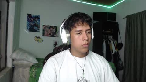 Snapshot of sharky_g chatting on 01-05-25, 08:00 Frqnko online show from 01-05-25, 08:00