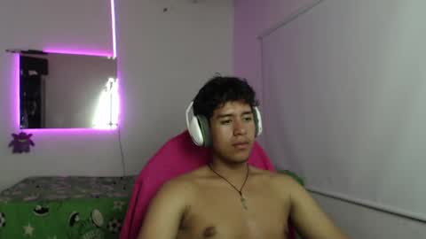 Snapshot of sharky_g chatting on 01-21-25, 05:38 Frqnko online show from 01-21-25, 05:38