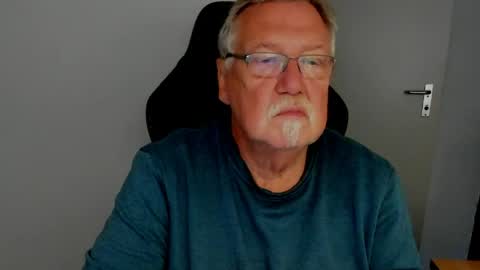 sharlots_pet online show from 05-06-26, 09:14