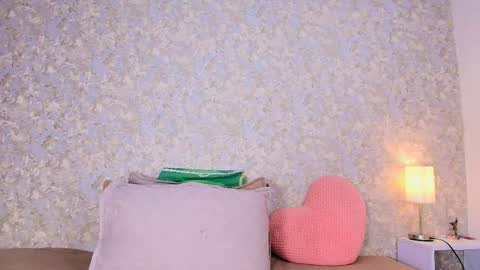 Sharlott online show from 10-22-25, 03:07