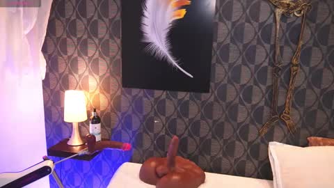 Sharom  online show from 10-30-25, 07:47