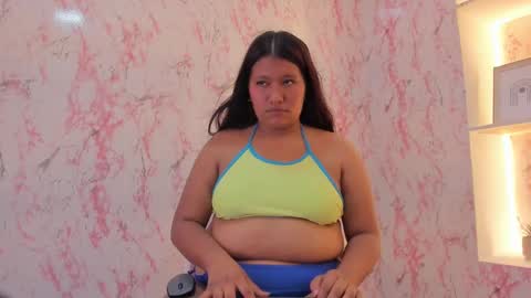 Snapshot of sharon_curvvy chatting on 09-29-25, 03:33 Sharon Curvvy online show from 09-29-25, 03:33