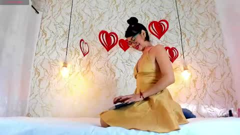 Snapshot of sharon_leather chatting on 04-18-26, 12:31 sharon_leather online show from 04-18-26, 12:31