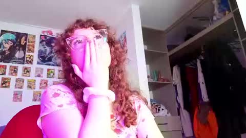 Snapshot of sharonblack_ chatting on 06-10-26, 01:39 kitsune online show from 06-10-26, 01:39