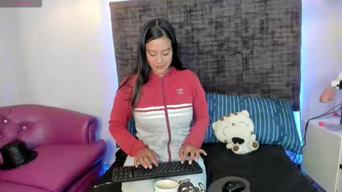 Snapshot of sharoncute16 chatting on 11-05-25, 09:04 sharoncute16 online show from 11-05-25, 09:04