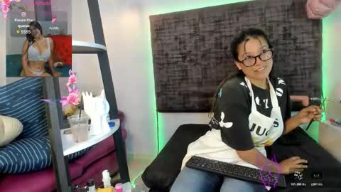 Snapshot of sharoncute16 chatting on 11-12-25, 09:47 sharoncute16 online show from 11-12-25, 09:47