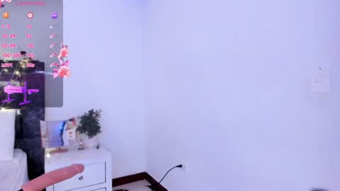 Snapshot of sharonmiller_2 chatting on 12-04-24, 12:08 Sharon Independent model online show from 12-04-24, 12:08