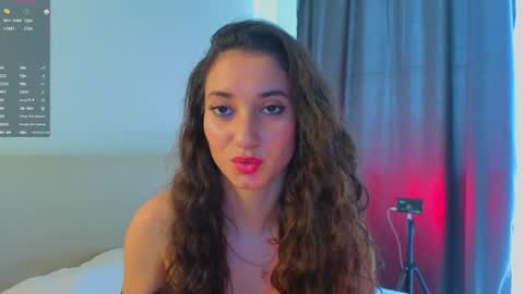 Snapshot of sharonrodrigueez chatting on 07-12-26, 11:01 Lola and Stacey online show from 07-12-26, 11:01