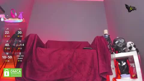 Snapshot of sharoon_gold chatting on 10-08-25, 08:17 Your mistress Sharon online show from 10-08-25, 08:17