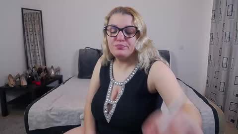 Snapshot of sharronalexa chatting on 03-12-26, 11:49 sharronalexa online show from 03-12-26, 11:49