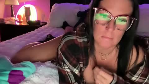 Shastababy online show from 12-16-24, 04:27