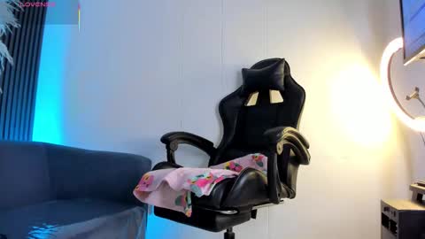 Shauna online show from 02-23-26, 04:54