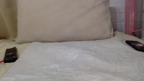 Snapshot of shavednsw chatting on 03-02-25, 02:43 shavednsw online show from 03-02-25, 02:43