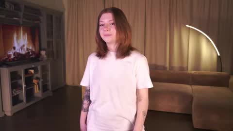 Snapshot of shavontang chatting on 10-18-25, 08:42 Margo online show from 10-18-25, 08:42