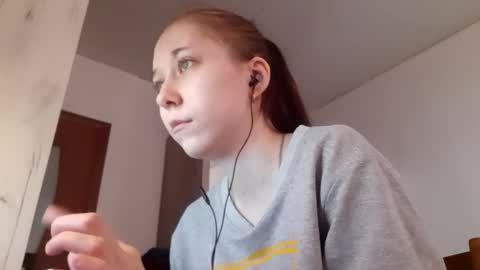 Snapshot of shawanaanene chatting on 02-19-26, 07:59 Annette online show from 02-19-26, 07:59