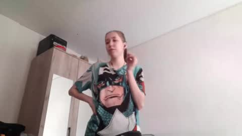 Snapshot of shawanaanene chatting on 03-18-26, 05:43 Annette online show from 03-18-26, 05:43