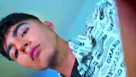 Snapshot of shawn__sanderson chatting on 10-19-25, 10:54 Shawn online show from 10-19-25, 10:54