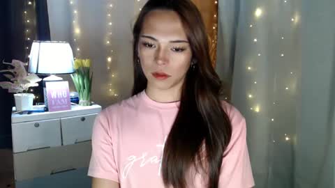 Snapshot of shawntel_cutiee chatting on 12-06-24, 10:49 shawniee 3 online show from 12-06-24, 10:49