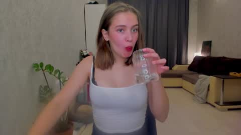 shawty__mariaa online show from 10-06-25, 02:47