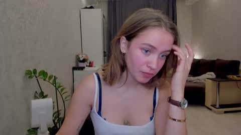 shawty__mariaa online show from 10-13-25, 02:06