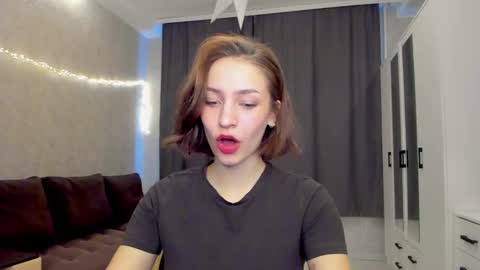 shawty_mariaa online show from 01-14-25, 08:09