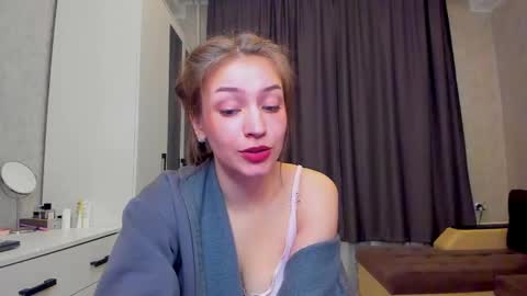 shawty_mariaa online show from 03-03-25, 03:53