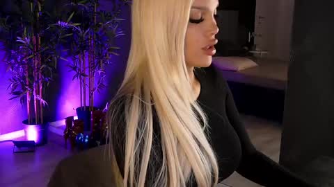 shayblonde online show from 02-26-25, 08:11