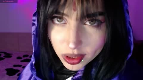 Shayla 3 online show from 10-17-25, 09:17