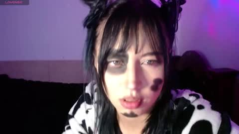 Shayla 3 online show from 10-18-25, 09:26