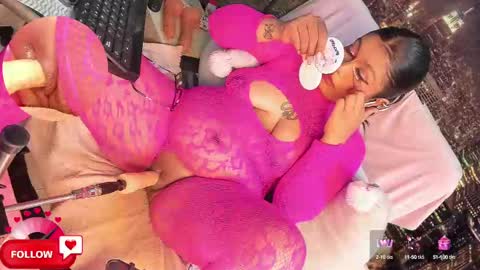 Snapshot of shayna_manson_ chatting on 02-27-25, 09:00 INDEPENDENT MODEL ITS JUST YOU ME online show from 02-27-25, 09:00