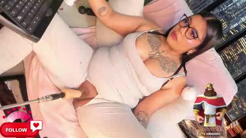Snapshot of shayna_manson_ chatting on 03-08-25, 05:17 INDEPENDENT MODEL ITS JUST YOU ME online show from 03-08-25, 05:17
