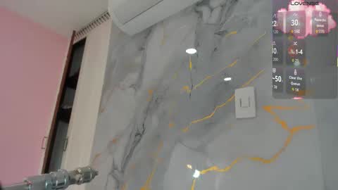 Shayra online show from 10-26-25, 11:05