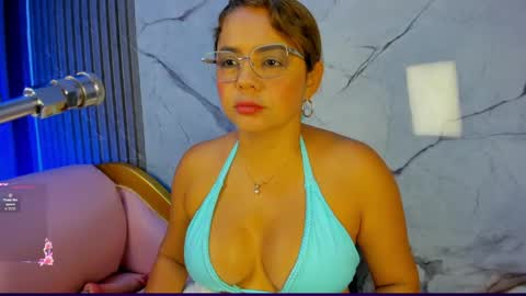 shayra_boobs2 online show from 06-06-26, 10:42