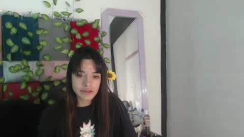 Snapshot of shaysummer chatting on 03-20-26, 05:40 shaysummer online show from 03-20-26, 05:40