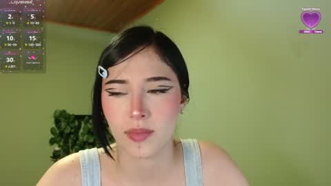 Snapshot of she_alice chatting on 06-13-26, 05:49 she_alice online show from 06-13-26, 05:49