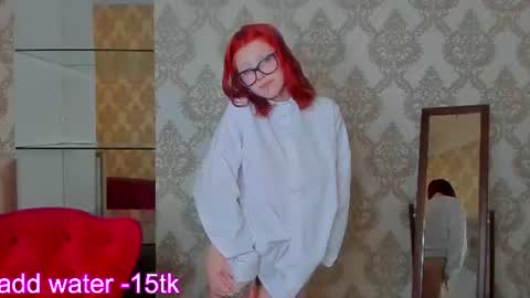 Snapshot of sheena_coy chatting on 06-27-26, 01:17 Sheena online show from 06-27-26, 01:17