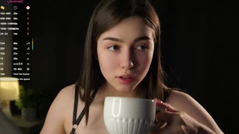 Tessa online show from 05-12-26, 01:58