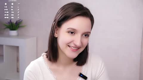 Snapshot of sheenagear chatting on 05-18-26, 02:07 sheenagear online show from 05-18-26, 02:07