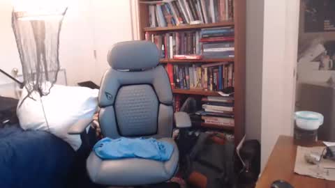 sheepishlion online show from 10-23-25, 03:06