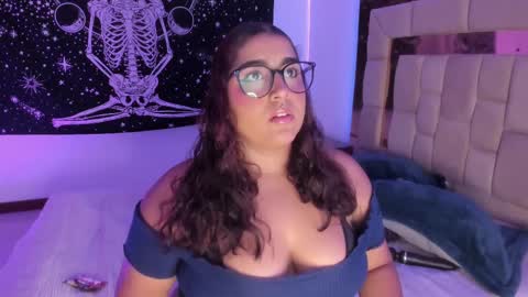 Heidy  online show from 02-18-25, 12:48