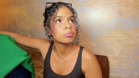 sheeylopez online show from 06-18-26, 03:40