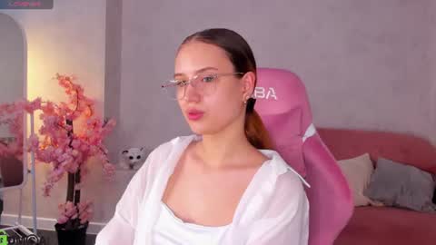 Amely online show from 06-16-26, 11:02