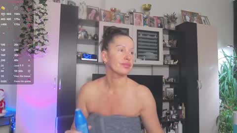 Sheila GMT 2 Tuesday Wednesday Friday Saturday Sunday- 8  5  online show from 01-15-26, 04:50