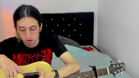 Snapshot of shelby__loveshow chatting on 12-13-24, 01:26 shelby__loveshow online show from 12-13-24, 01:26