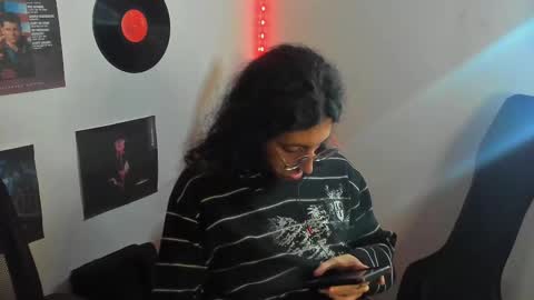 Snapshot of shelby__loveshow chatting on 02-18-25, 05:53 shelby__loveshow online show from 02-18-25, 05:53