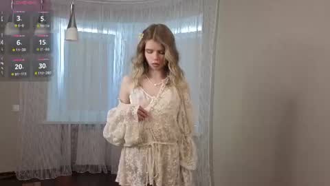 Sofia online show from 06-17-26, 04:37